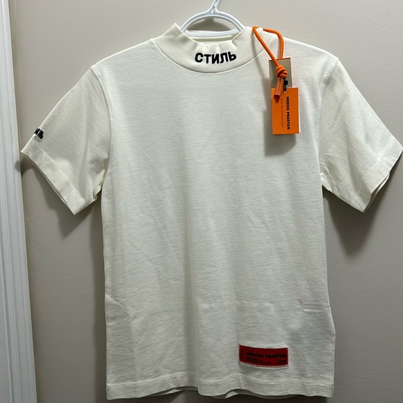 Authentic Heron Preston Tshirt in XS - Picture 1 of 9